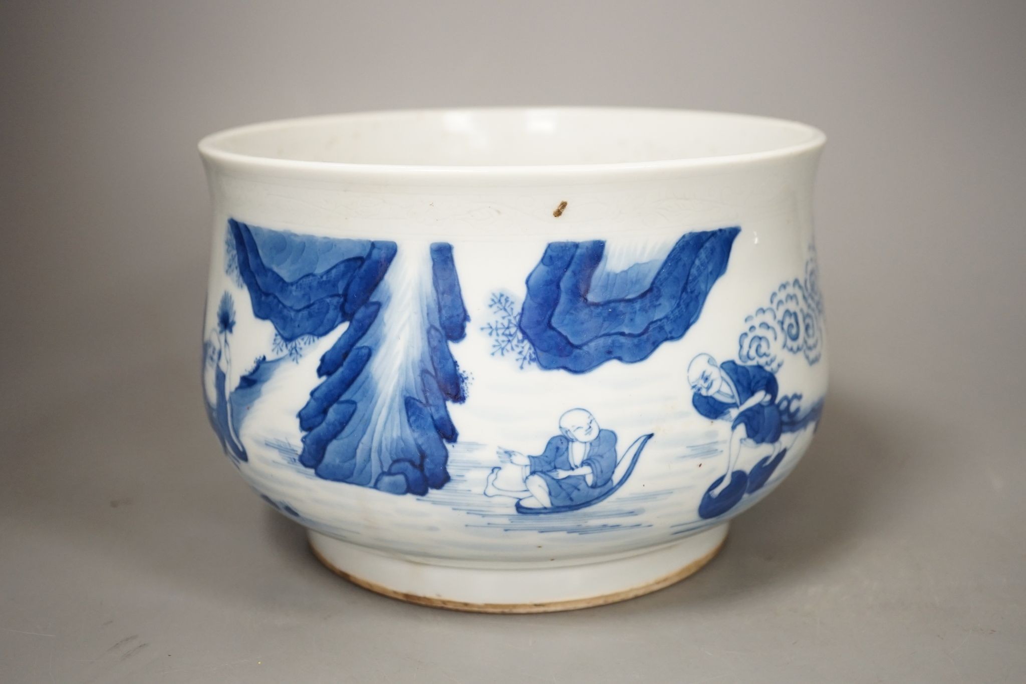 A Chinese blue and white censer, 19cm